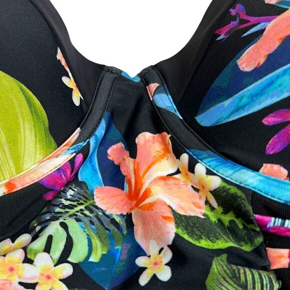 Meet.curve black and floral one piece swimsuit size L - Picture 9 of 16